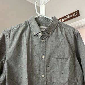 Big & Tall Size M Slim Fit Goodfellow & Co Button Down Shirt Gray Color Dots